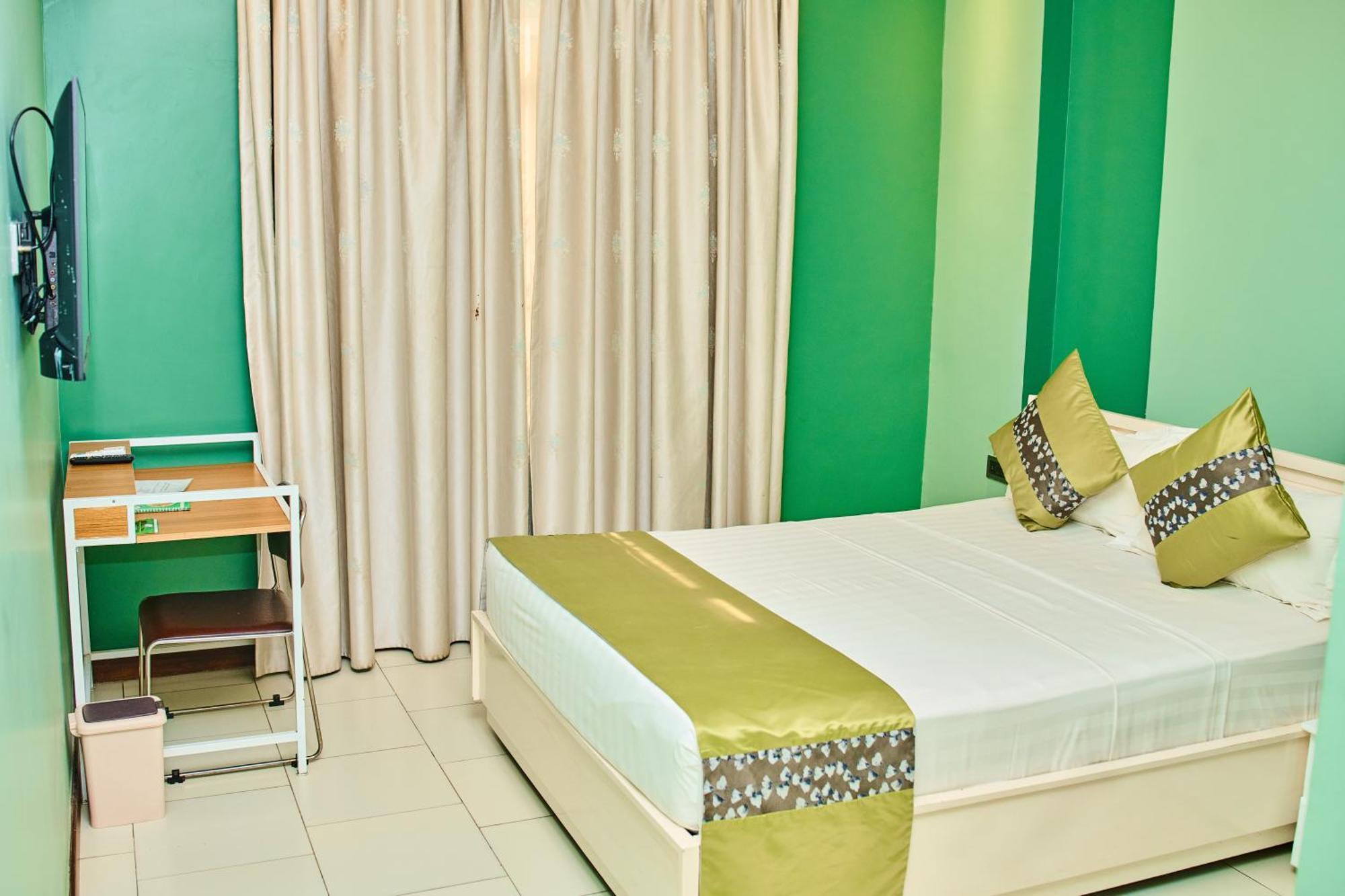 Hotel Amaranth Dar es Salaam Esterno foto